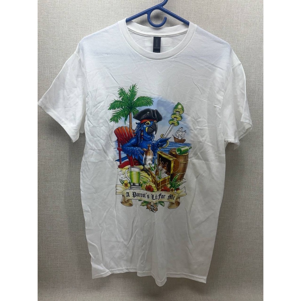 Gildan A Parrots Life For Me Pirate Parrot Graphic T-Shirt White Mens Size M